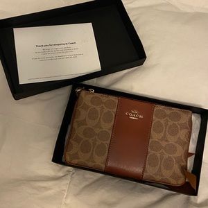 Signature Canvas Wristlet - NEW with tags!